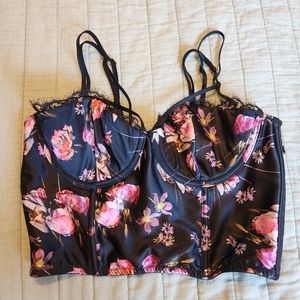 NWT victoria's secret slip lingerie set. Satin small size skirt and 34 B top